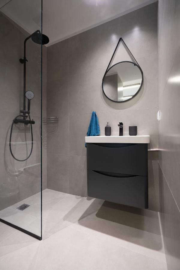 Monastiraki Metro St 2 Bedrooms 6 Pers By Mps Athens Ngoại thất bức ảnh